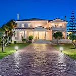Rodami Artisan Manor Villa