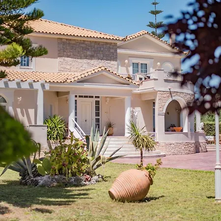 Rodami Artisan Manor Villa
