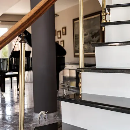 Rodami Artisan Manor Vila *