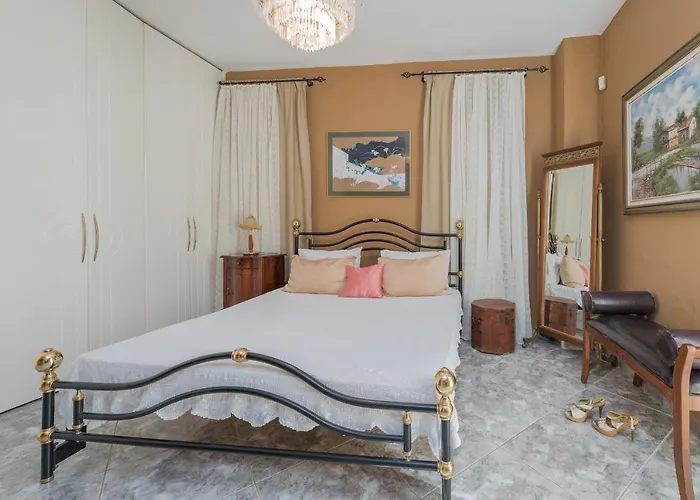 Rodami Artisan Manor Villa
