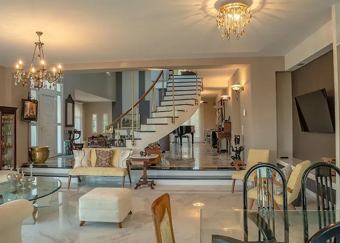 Rodami Artisan Manor Villa